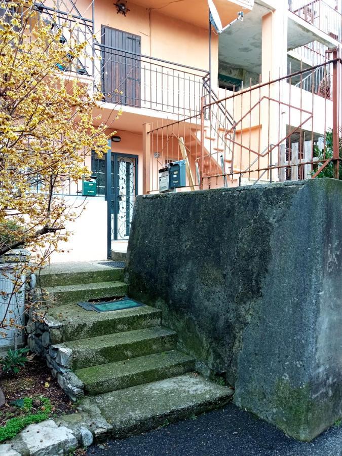 Apartament Cute Little Flat With View, 20 Mins To Bgy Airport Pradalunga Zewnętrze zdjęcie